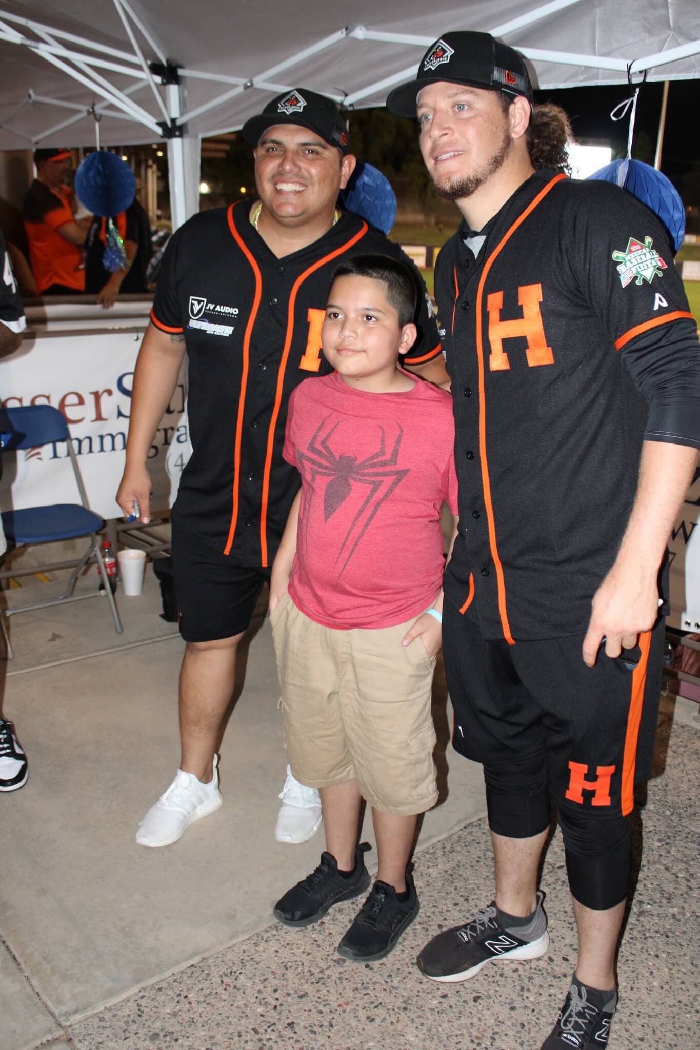 Oramas pitching at Maryvale